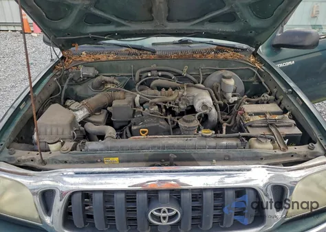 2002 Toyota Tacoma Xtracab z USA, uszkodzony, nr VIN 5TEVL52N72Z096084